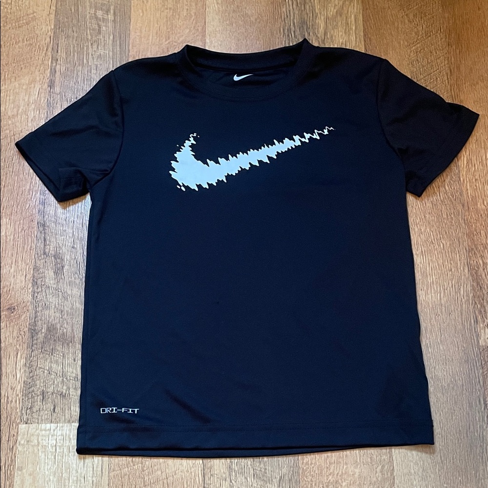 Nike Kids 🖤 Black Tee with White Swoosh
